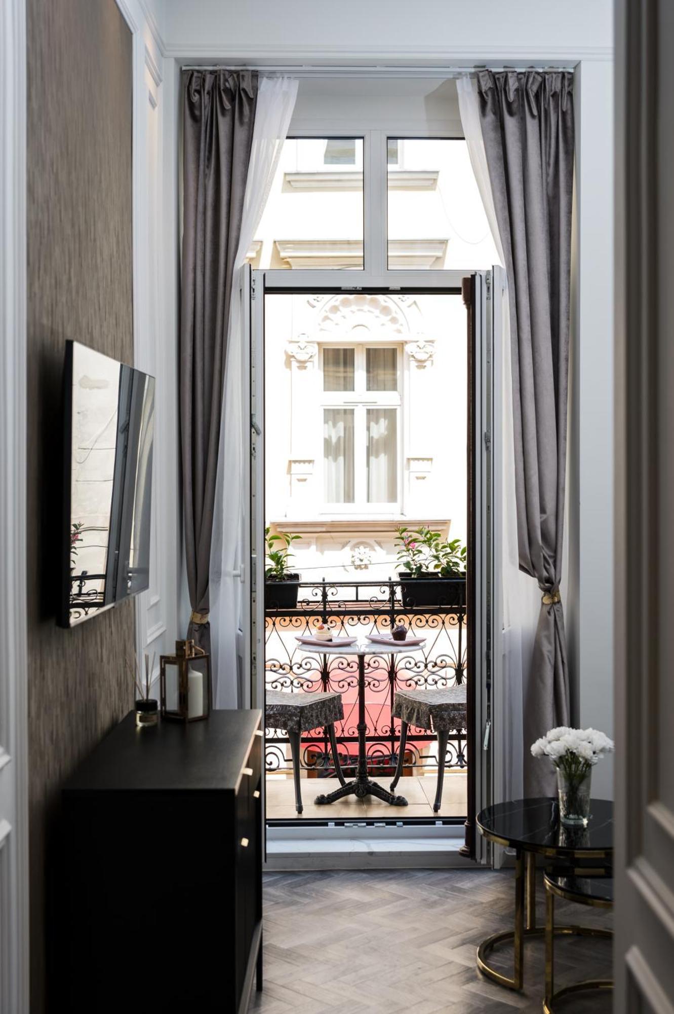 Salomea Krakow Apartments Bozego Ciala Bagian luar foto
